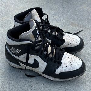 Men’s air Jordan football cleats size 8